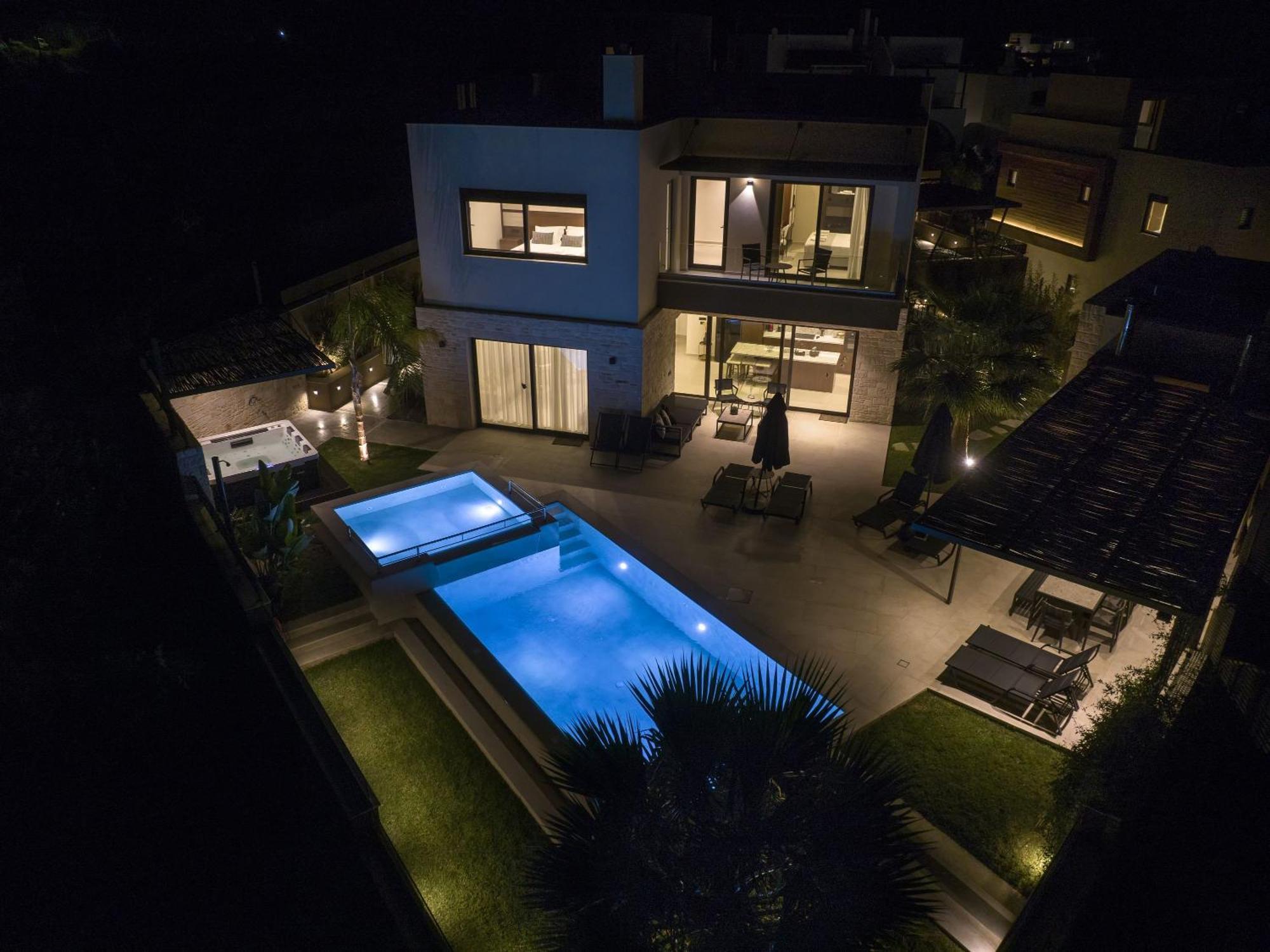 אלמירידה Almi-Cove Hilltop Villas מראה חיצוני תמונה