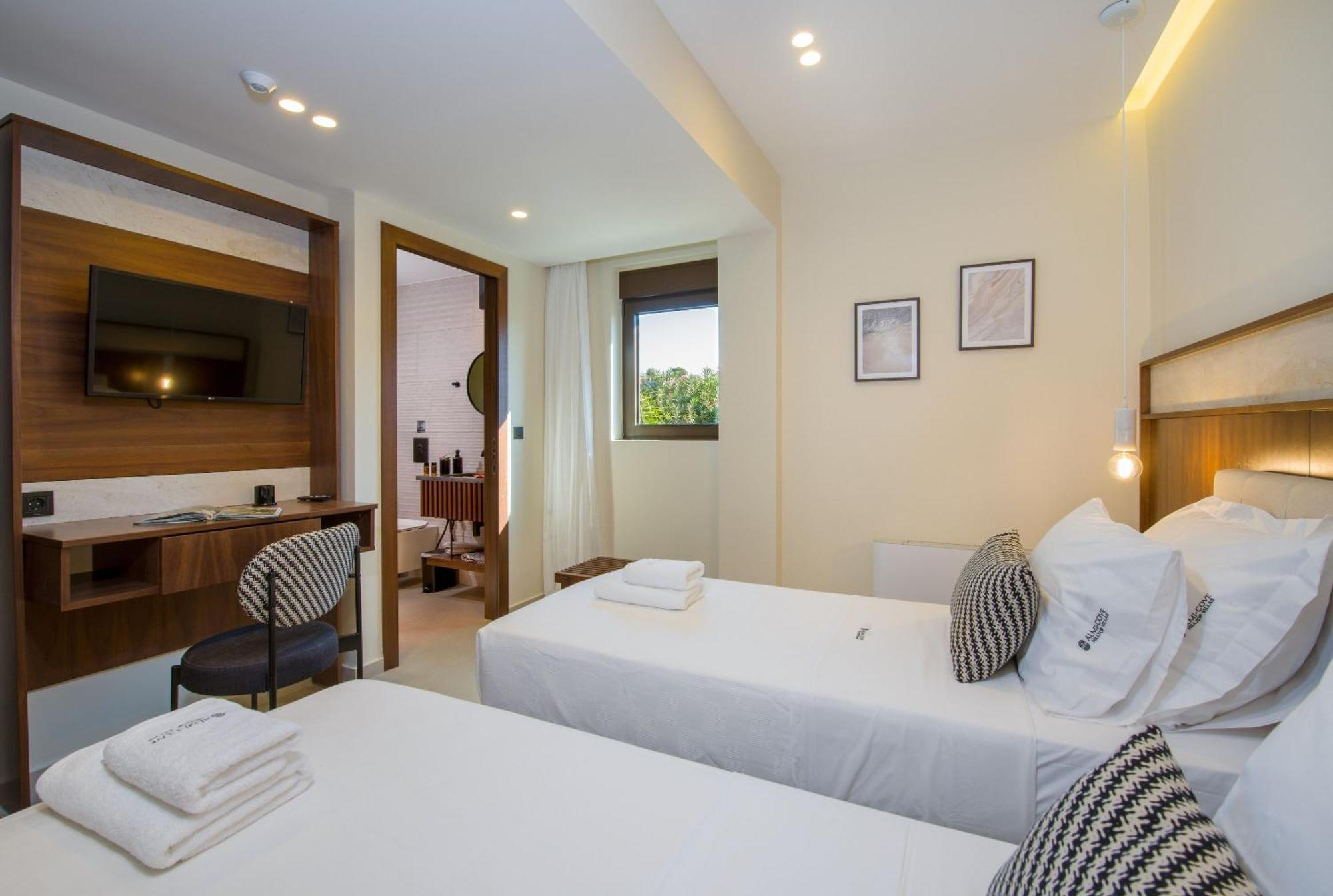 אלמירידה Almi-Cove Hilltop Villas מראה חיצוני תמונה